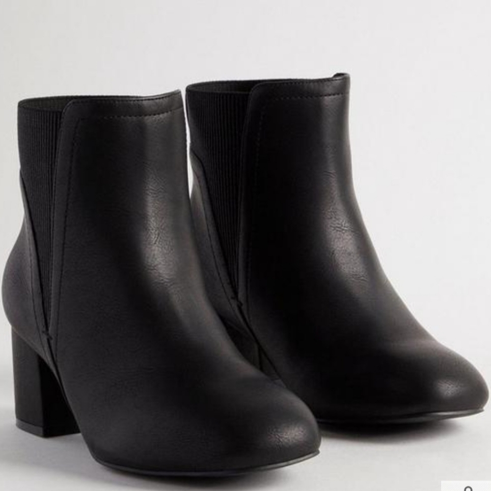 Torrid Square Toe Block Heel Chelsea Bootie (WW) 10.5WW